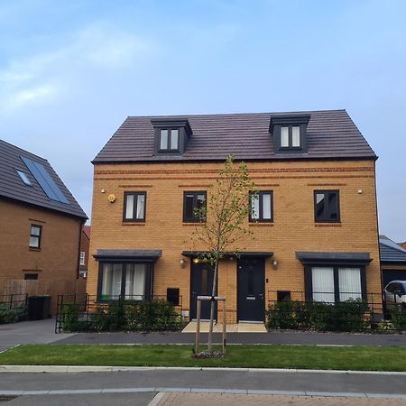 Sky'S Haven Apartment Sunningwell Bagian luar foto