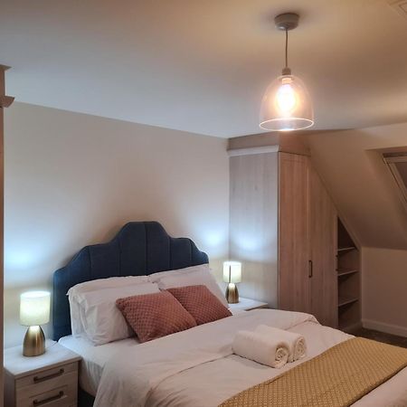 Sky'S Haven Apartment Sunningwell Bagian luar foto
